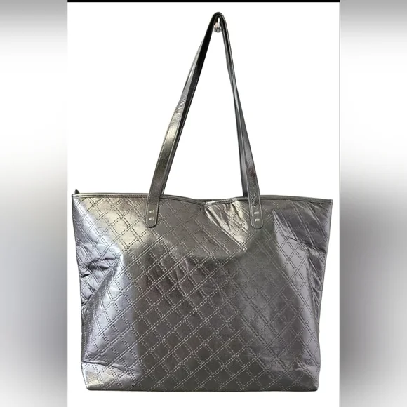 Bath & Body Works Bag Tote Silver Chrome Shoulder Handbag Purse Quilted Look - Picture 2 of 10